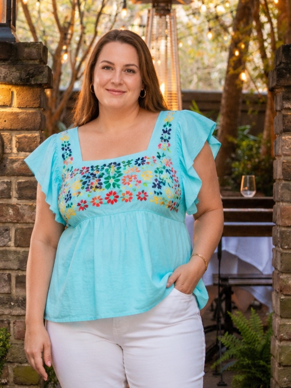 Crown & Ivy Women Aqua Blue Floral Embroidered Flutter Sleeve Top 4X NEW